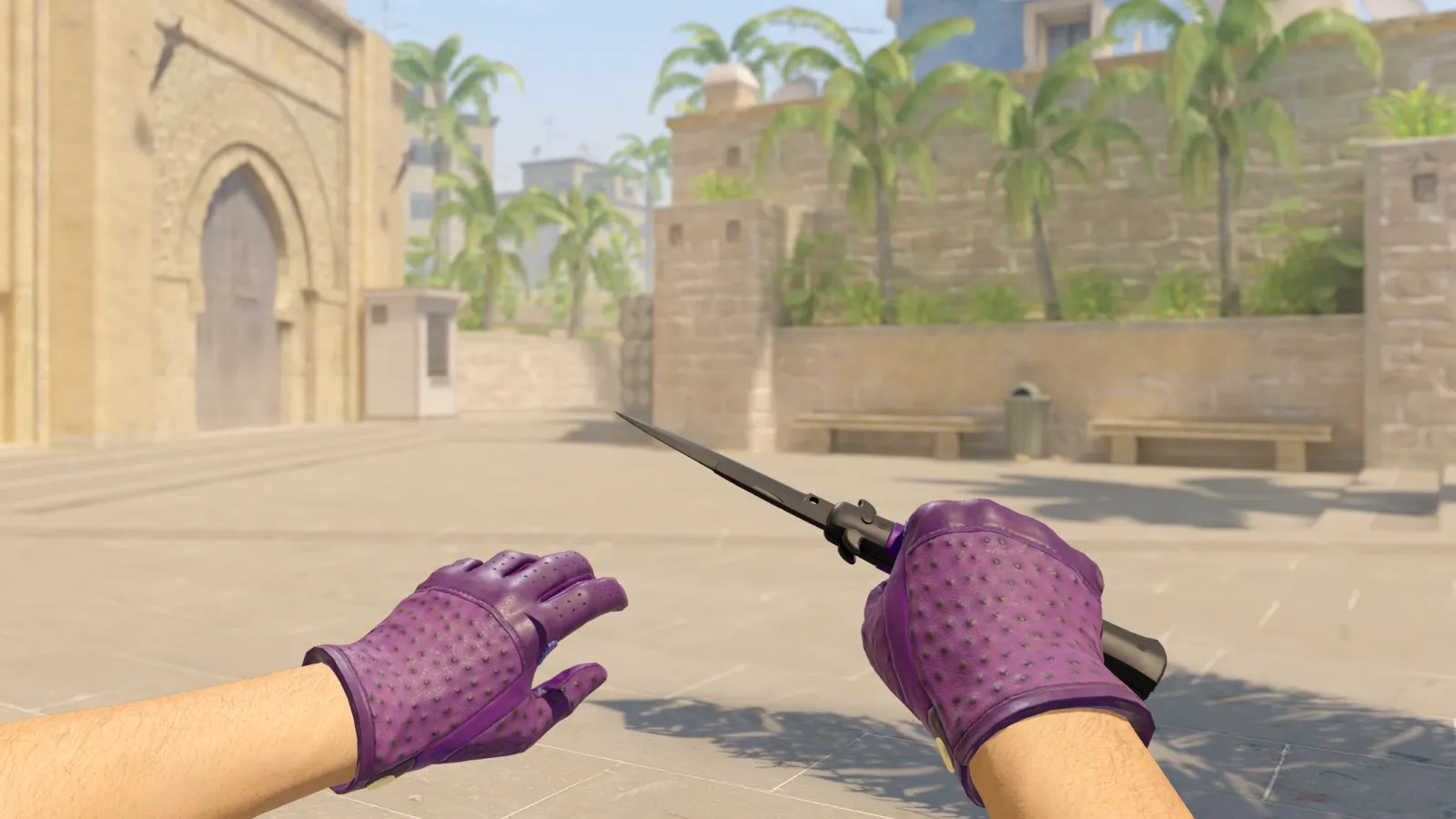 Stiletto Ultraviolet Plum Quill Gloves, CS2 skin combo screenshot